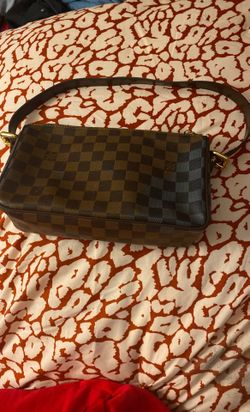 Louis Vuitton Purse