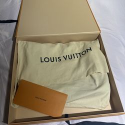 Authentic Louis Vuitton MM MN Hand Bag Purse for Sale in South