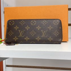 Louis Vuitton Clemency Wallet 