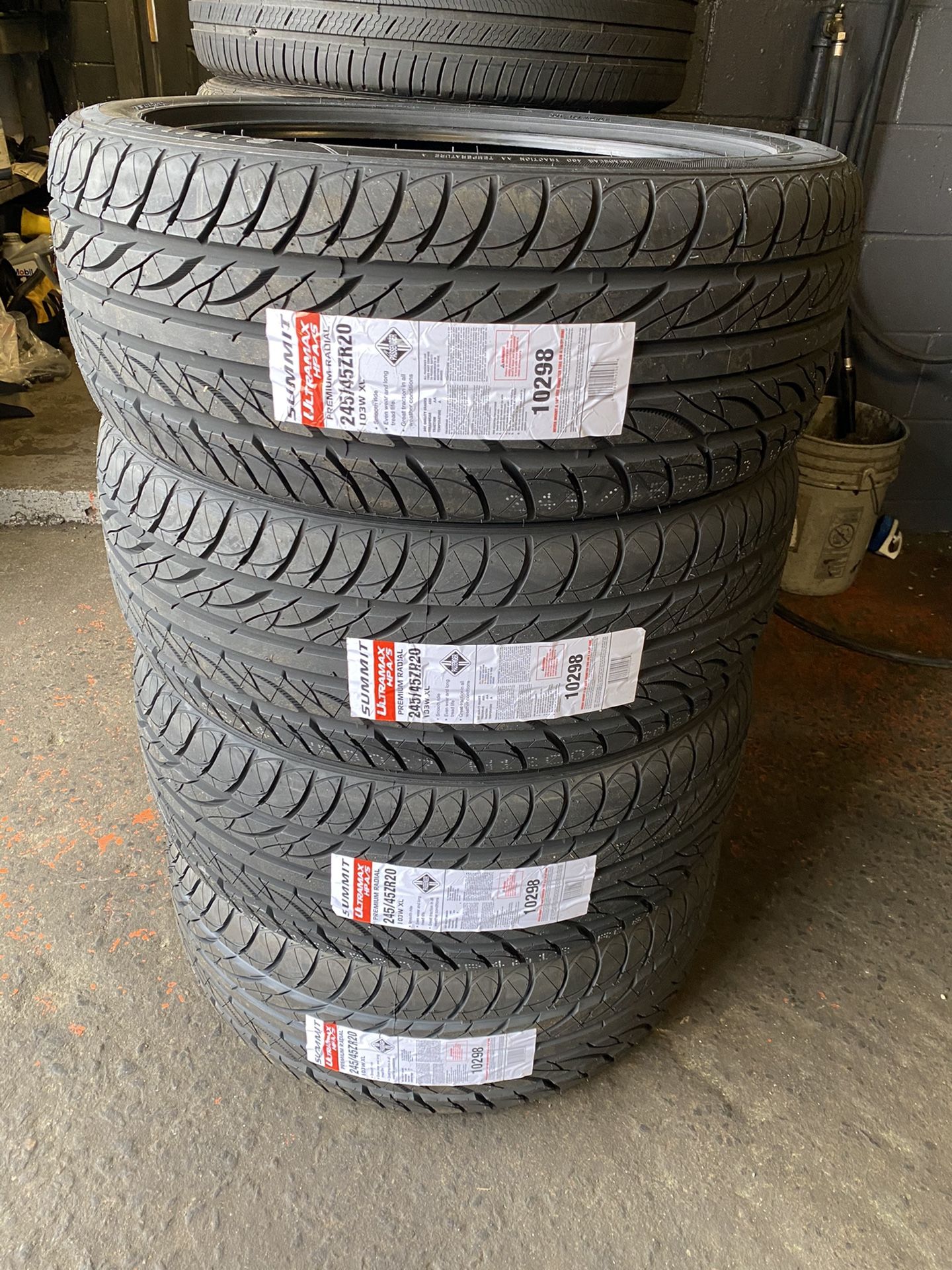 245/45r20