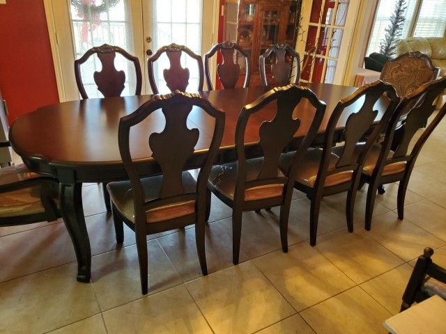 Dining  Table With Chairs 