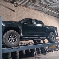 Chevy-colorado Leveling Kit & Installation.
