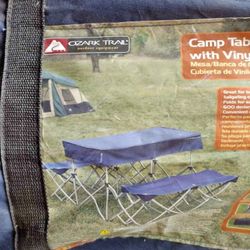 PORTABLE FOLDABLE TABLE/BENCH