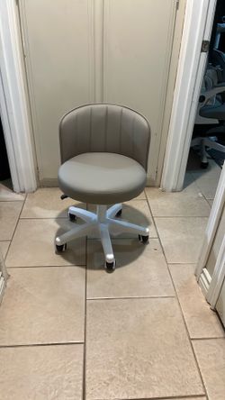 Vanity/ Office Chair