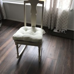 Rocking Chair 