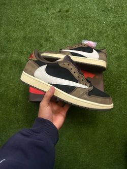 Travis Scott Jordan 1 Mocha Low Size 4, 4.5, 5, 5.5, 6, 6.5, 7, 7.5, 8, 8.5, 9, 10.5, 11.5 & 12