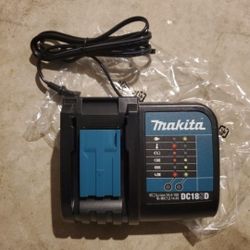 Makita Charger 