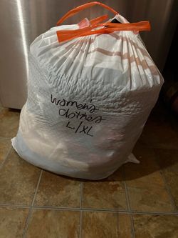 Free Women's Clothes Bundle Size L/XL