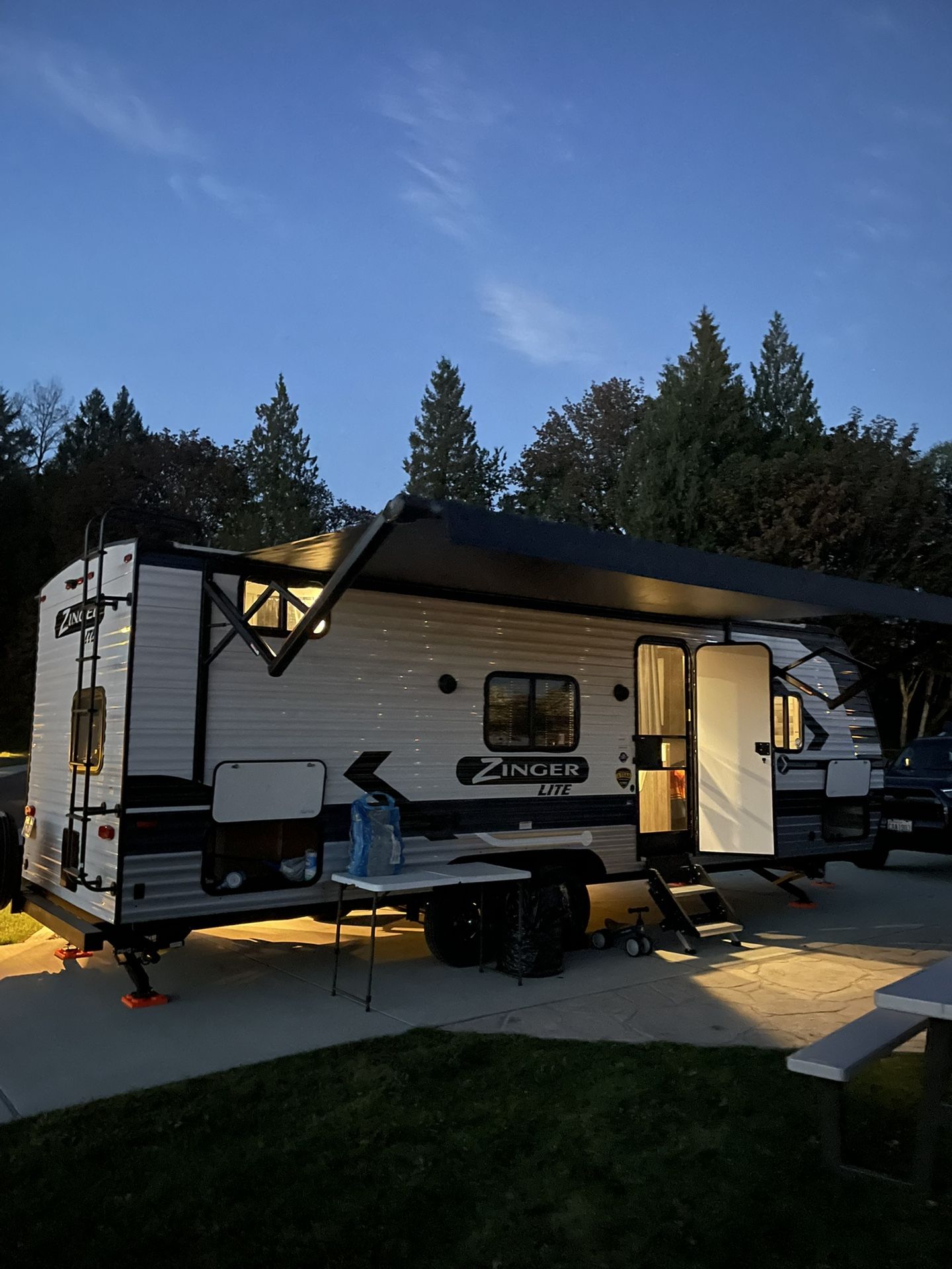 2023 Crossroads Zinger lite 25bh
