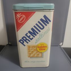 Vintage Saltine Cracker Tin