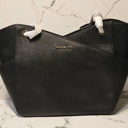 Michael Kors Saffiano Leather Shoulder Bag 