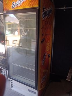 Snaple Beverage air one door display fridge
