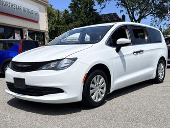 2020 Chrysler Voyager
