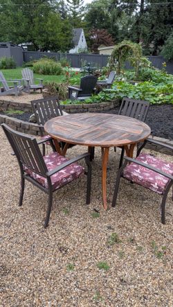 Table and 4 chairs
