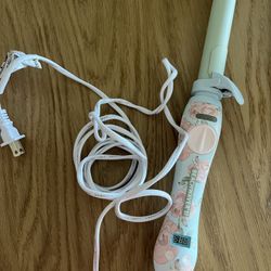 Beachwaver Curling Iron