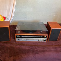 Vintage Record Player;CD Player;Radio;Bluetooth Speaker