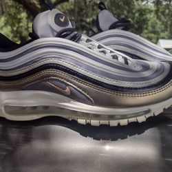 Size 7 Nike Air Max 97