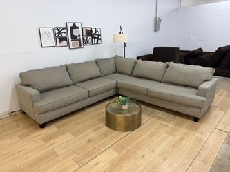 Ashley 3pc Sectional