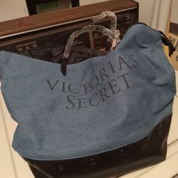 New Traveling Victoria Secret Bag Perfect Condition 