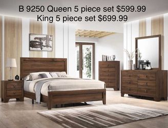 Queen bedroom group