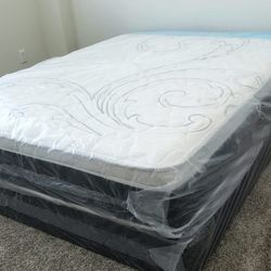 NEW QUEEN PILLOW TOP MATTRESS. Bed frame is not available. Take it home same day 👍