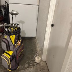 Mens Right Handed Golf Clubs 