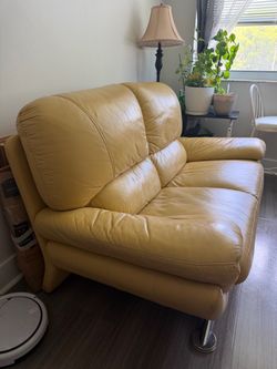Love seat leather