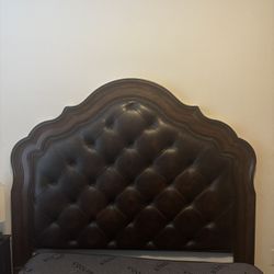 Brown Bedroom Set With Nightstand