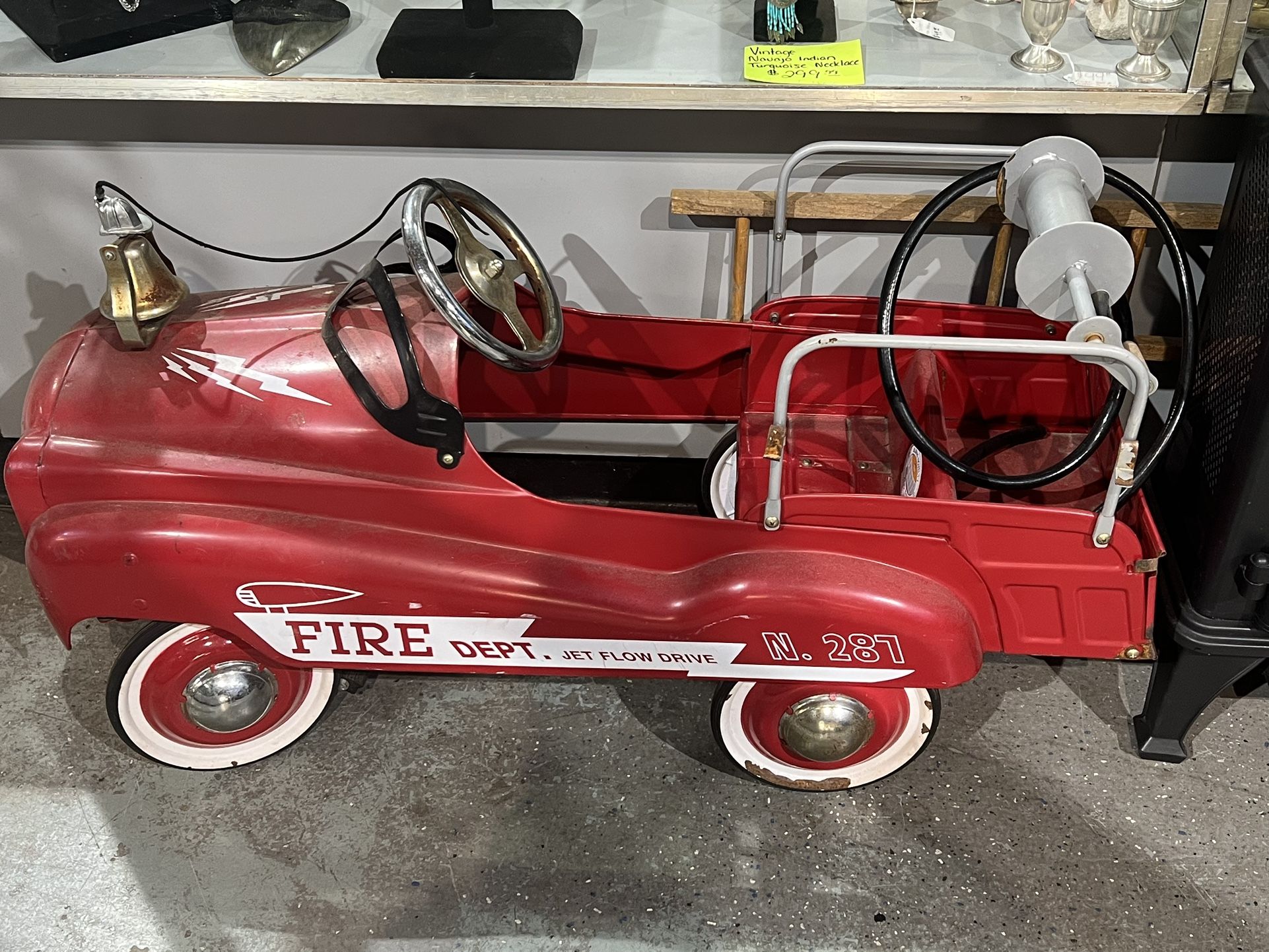 vintage kids firetruck pedal car metal in good shape pick up only 