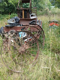 4. 44inch Steel Wheels
