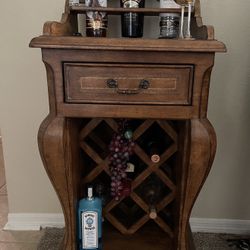 Small Wine/ Spirits Bar