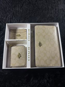 Coach Set