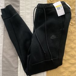 Nike Tech  Men’s Sweats Size Small