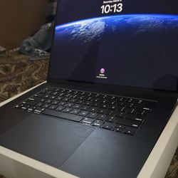 Mac Book Air 15 Inch