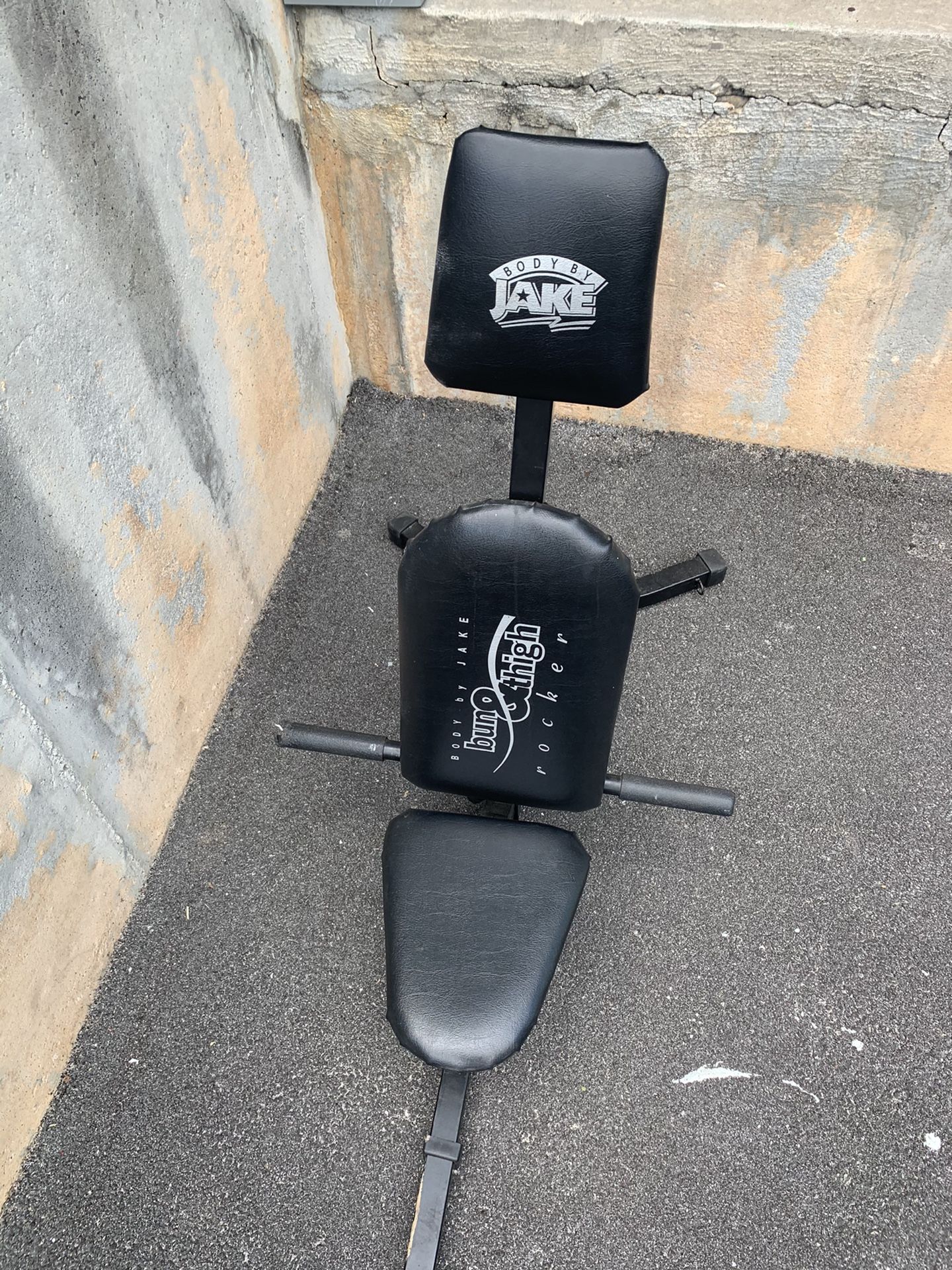 BODY BY JAKE BUN AND THIGH ROCKER for Sale in Snellville, GA - OfferUp