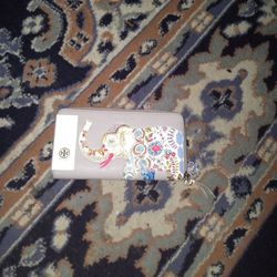 Tory Burch  Elephant Zip Continental Wallet.