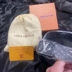 Louis Vuitton Belt (waist size 31-37)