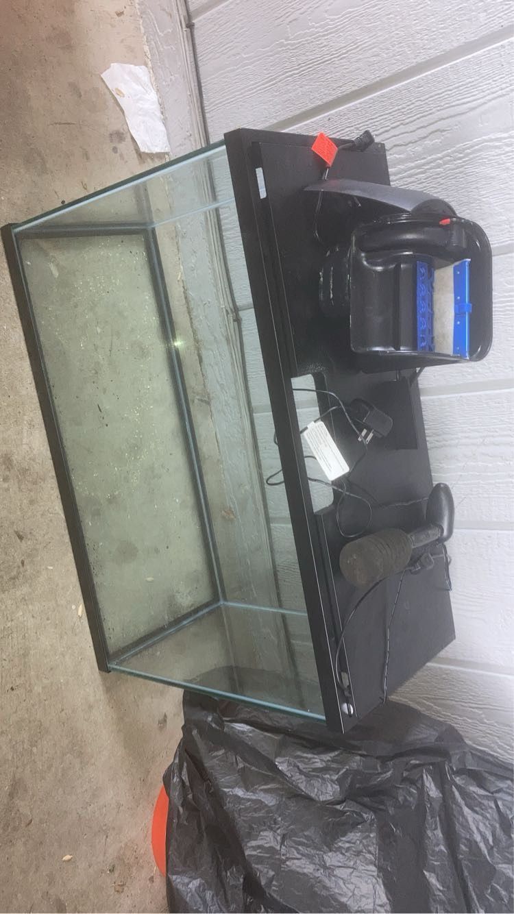 20 Gallon  Fish Tank