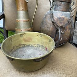 Iron & Metal Antique Decor Pieces