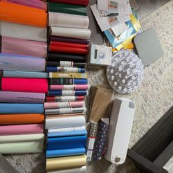 CRICUT MACHINE SUPPLIES AND CRICUT EXPLORE 2  