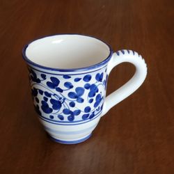 Vintage 2003 Starbucks Barista ceramic mug hand-painted in Italy. 
Pre-owned, very good shape, no chips or cracks. It is 4.5"tall. Weight 
13oz plus s