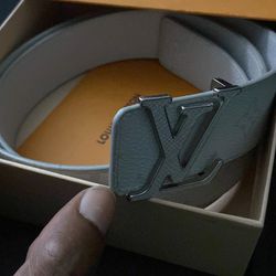 Official Louis Vuitton Belts