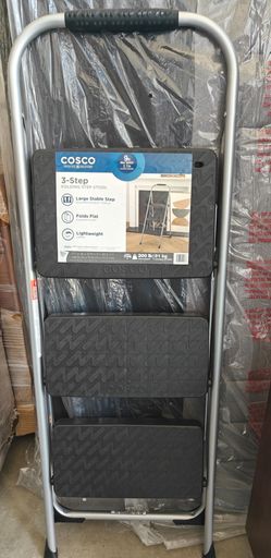Costco 3-Step Step Stool, 9Ft Reach, Grip Steps, Folds