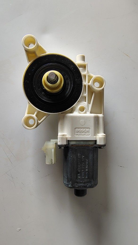 18 Dodge Avenger Power Window Motor