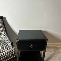 Tommy Hilfiger end table 