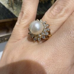 14K Yellow Gold Akoya Pearl And Natural Diamonds Beautiful Ring 