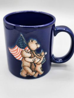​Vintage Jan Jameson Heartprint Patriotic Marching Bears Ceramic Coffee Mug – Cobalt Blue USA Flag
