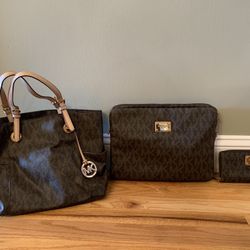 Michael Kors Pocketbook, Laptop Bag And Wallet. 