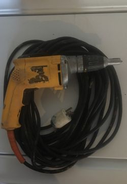 DEWALT 4,000 RPM VSR DRYWALL SCREWGUN