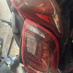 2018 Buick Encore TAIL LIGHTS 